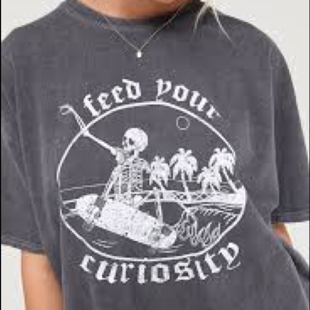 ISO!! This Feed Your Curiosity T-Shirt!!!!!